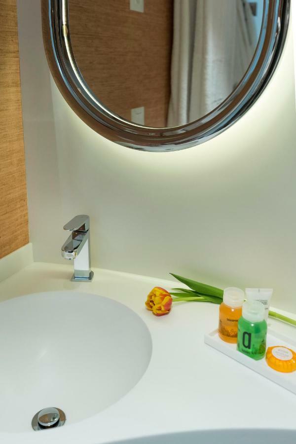 The First One Madrid Preciados (Adults Only) Hotel Eksteriør billede